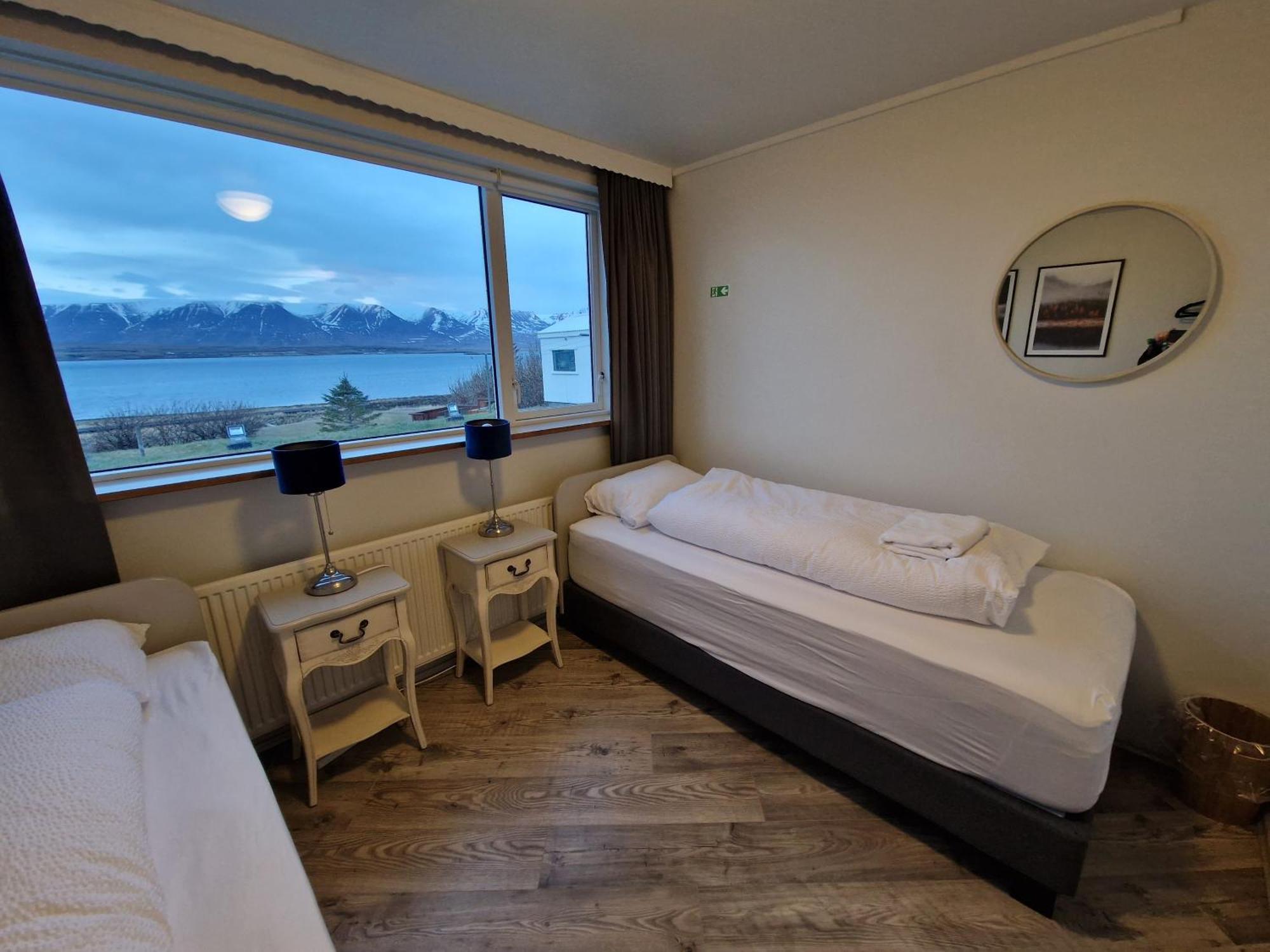 North Inn - Guesthouse And Cabin 阿克雷里 客房 照片